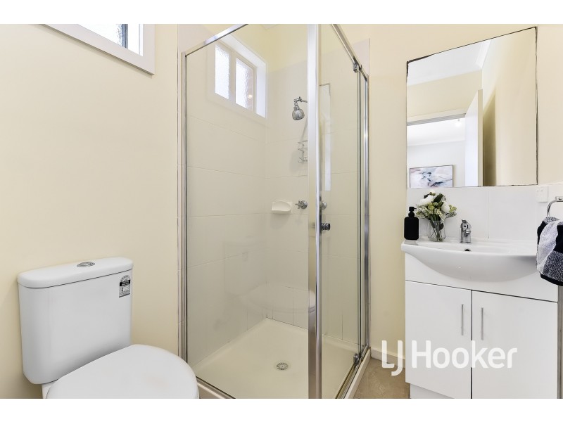 2 Strong Drive, Hampton Park VIC 3976