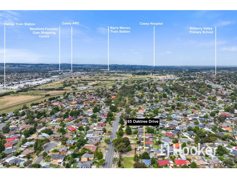 65 Oaktree Drive, Hampton Park VIC 3976
