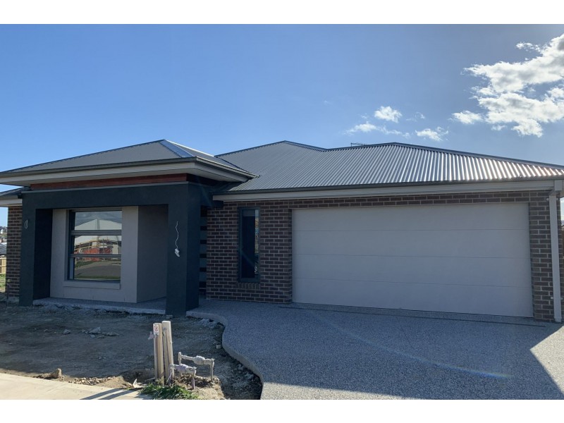 10 Altera Crescent, Officer VIC 3809