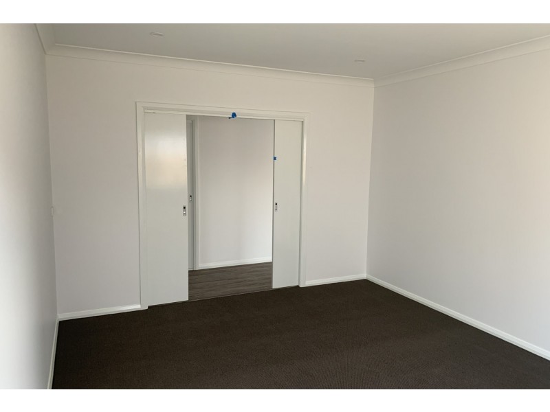 10 Altera Crescent, Officer VIC 3809