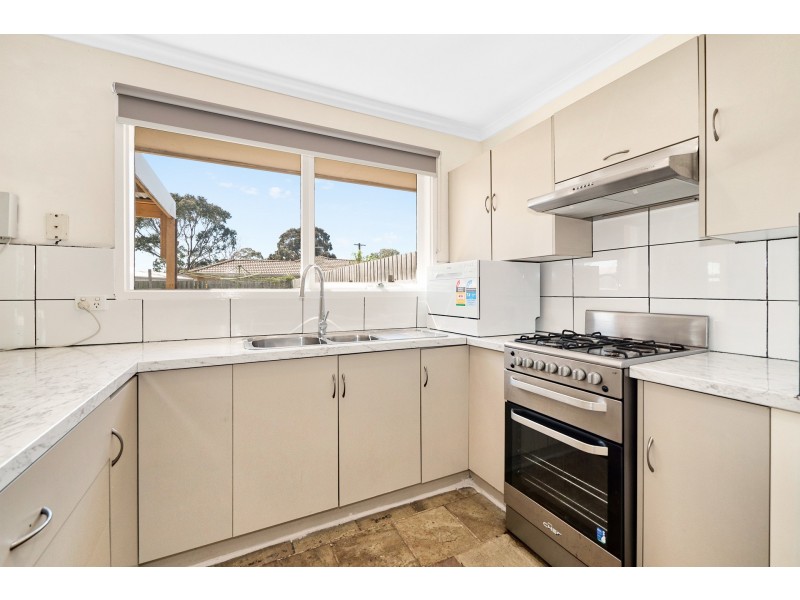 42 Monahans Road, Cranbourne VIC 3977
