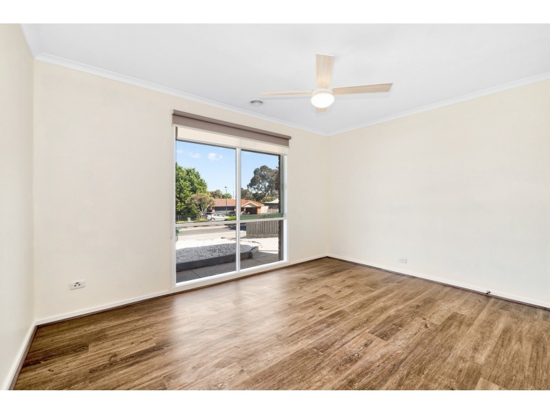 42 Monahans Road, Cranbourne VIC 3977