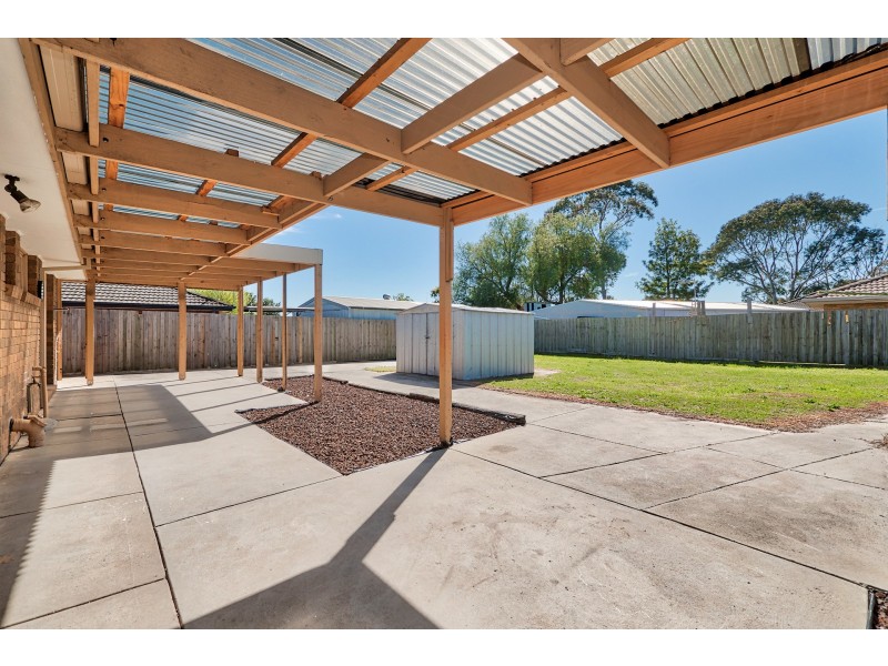 42 Monahans Road, Cranbourne VIC 3977
