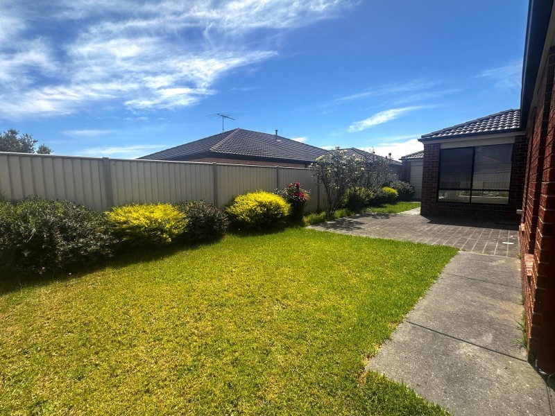 10 Nell Place, Narre Warren South VIC 3805