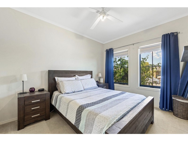 52 Springhill Drive, Cranbourne VIC 3977