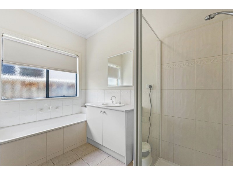 52 Springhill Drive, Cranbourne VIC 3977