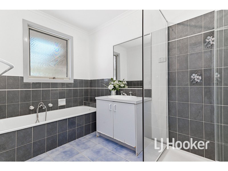 7 Bogong Close, Hallam VIC 3803