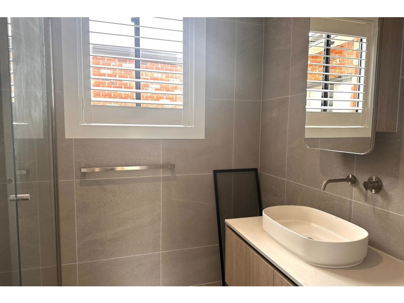 6 Winx Lane, Cranbourne East VIC 3977