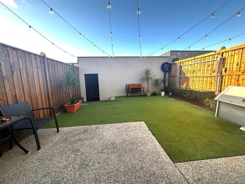 81 Ramlegh Boulevard, Clyde North VIC 3978