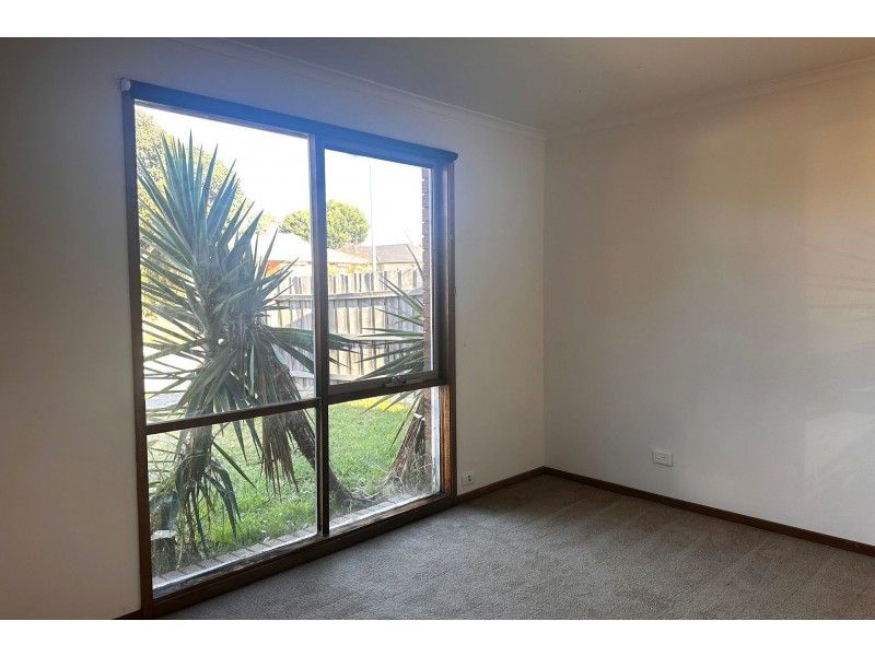 60 Willora Crescent, Cranbourne West VIC 3977