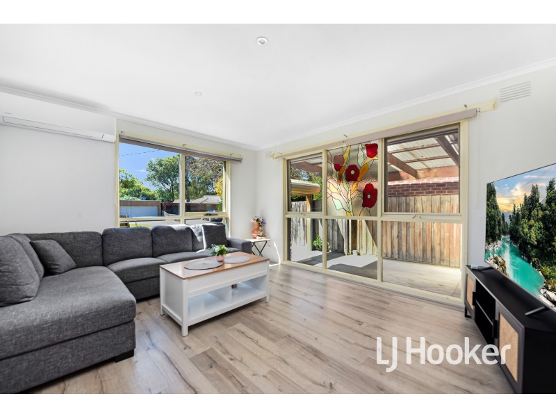 37 Green Valley Crescent, Hampton Park VIC 3976