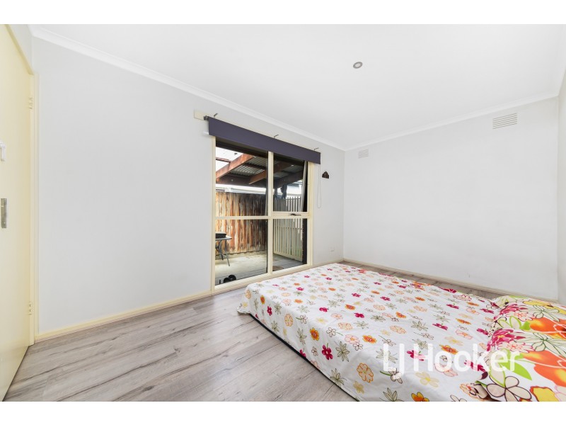 37 Green Valley Crescent, Hampton Park VIC 3976