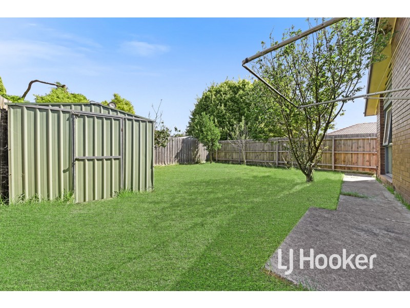 37 Green Valley Crescent, Hampton Park VIC 3976