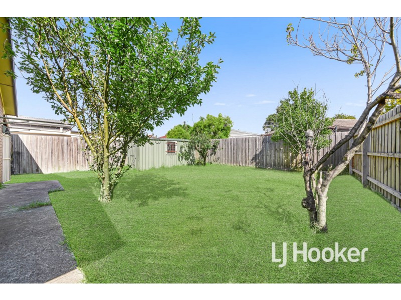 37 Green Valley Crescent, Hampton Park VIC 3976