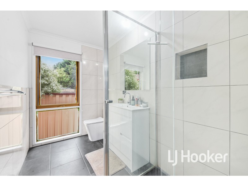 13 Ralph Crescent, Hampton Park VIC 3976