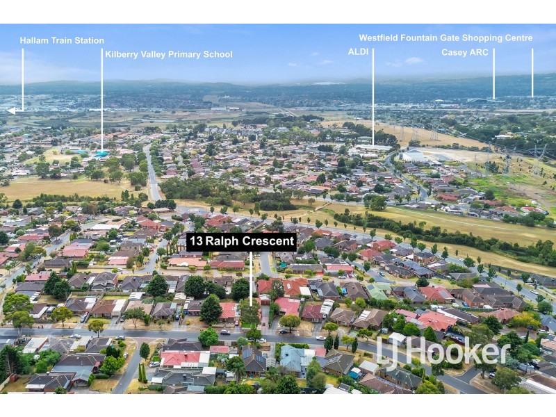 13 Ralph Crescent, Hampton Park VIC 3976