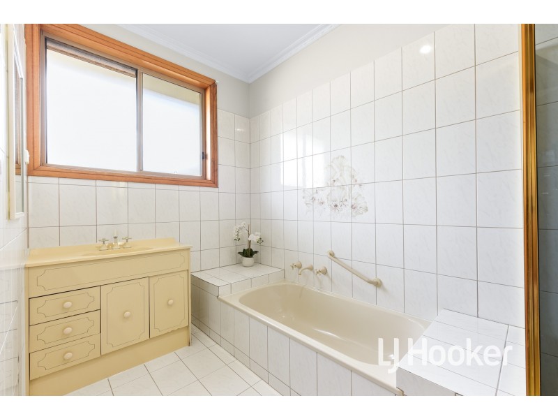 29 Sarno Court, Cranbourne VIC 3977