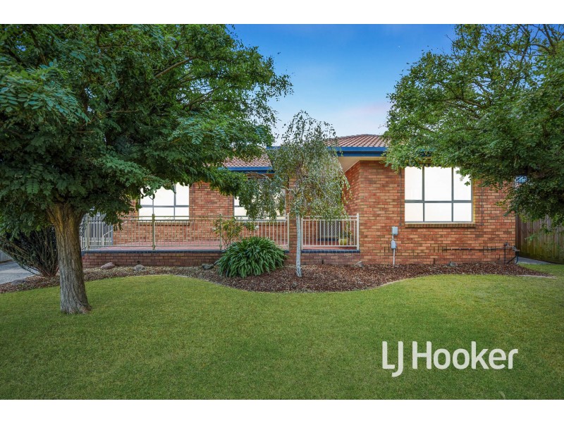 29 Sarno Court, Cranbourne VIC 3977