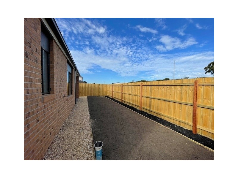 22 Guru Boulevard, Lynbrook VIC 3975