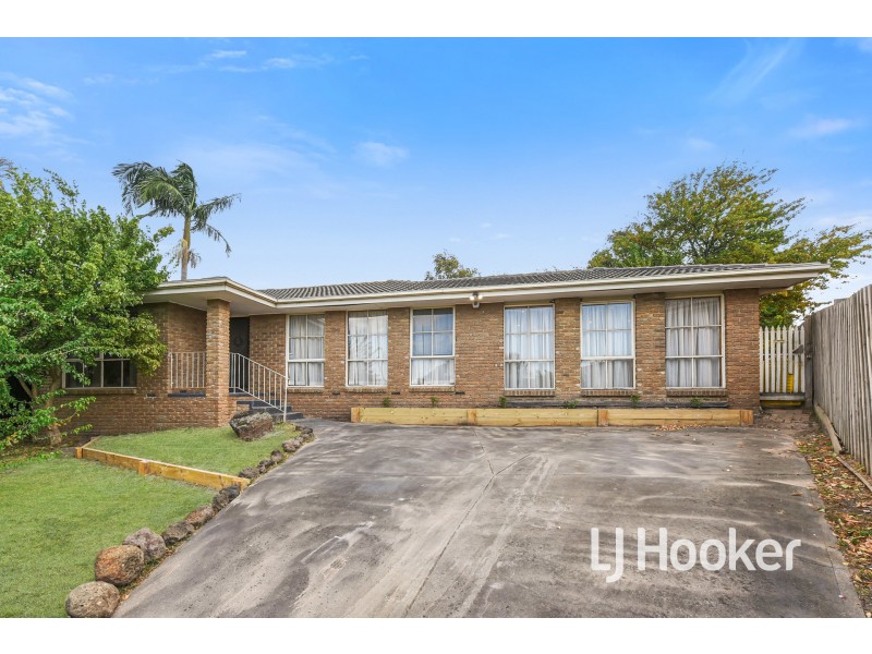 11 Dalvana Court, Hampton Park VIC 3976