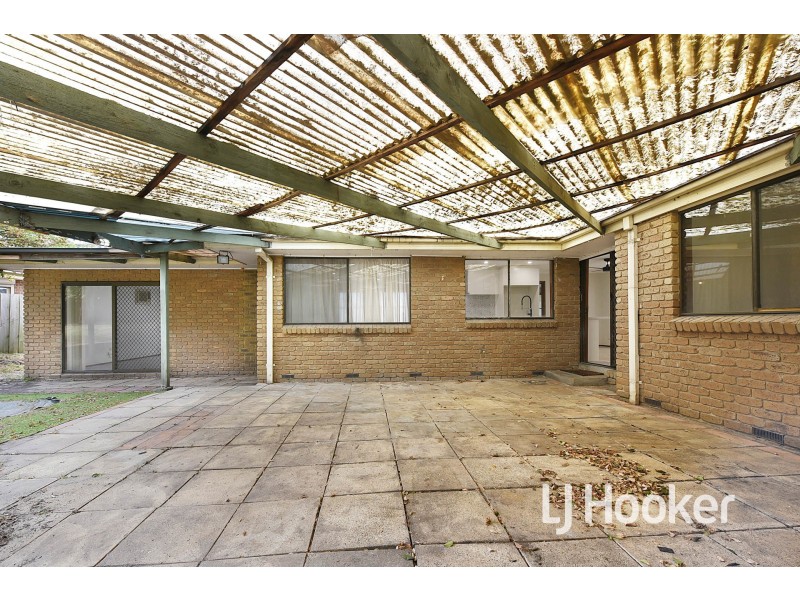 11 Dalvana Court, Hampton Park VIC 3976