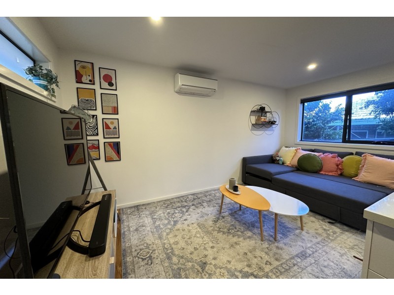 2/27 New Street, Dandenong VIC 3175