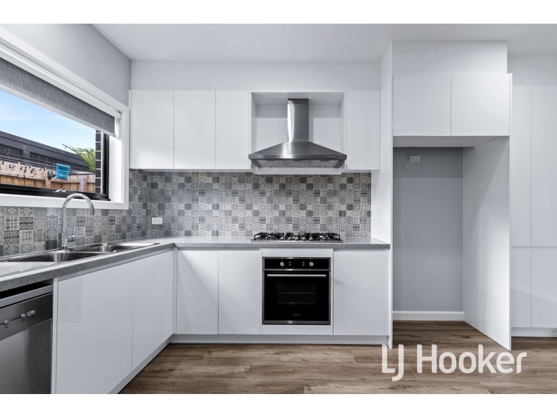 1/17 Harmer Road, Hallam VIC 3803