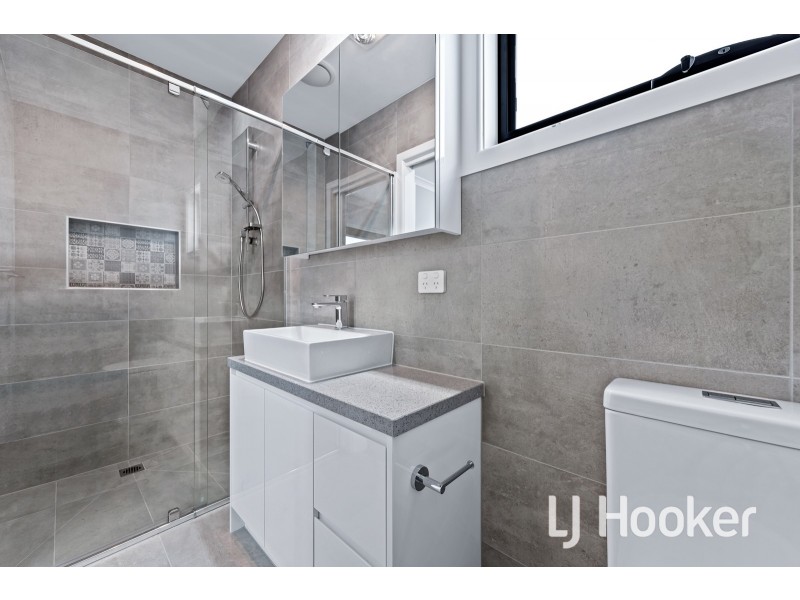 1/17 Harmer Road, Hallam VIC 3803