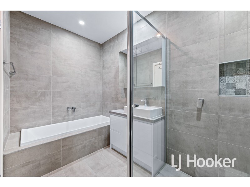 1/17 Harmer Road, Hallam VIC 3803