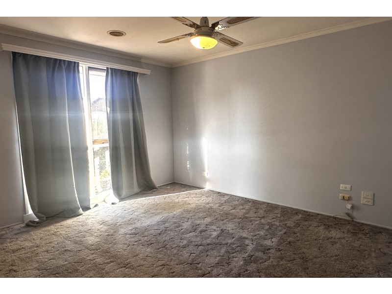 2 Jade Court, Hampton Park VIC 3976