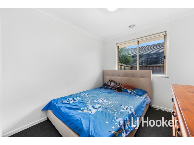 44 Scotland Circuit, Cranbourne West VIC 3977