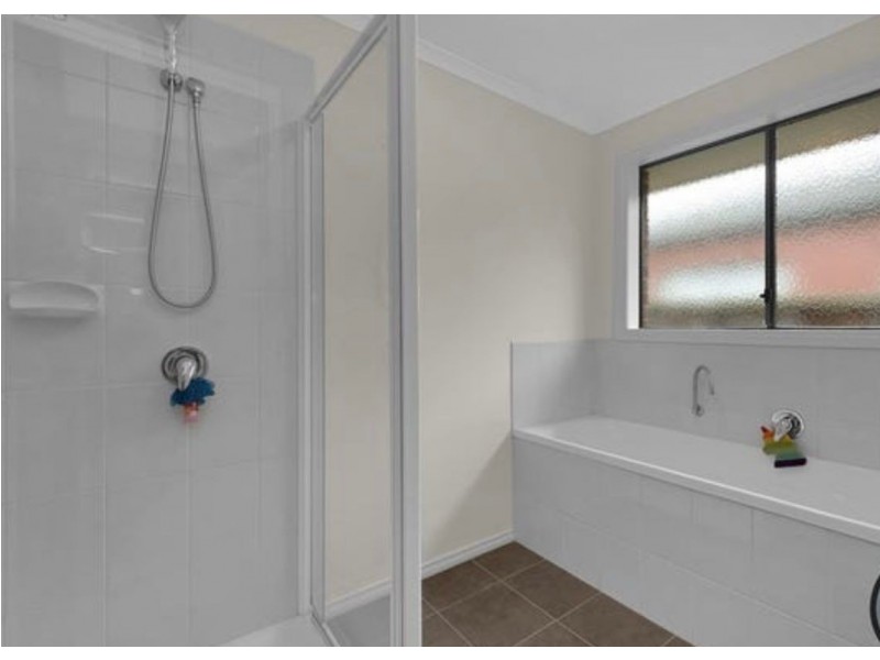 14 Thunderbolt Drive, Cranbourne East VIC 3977