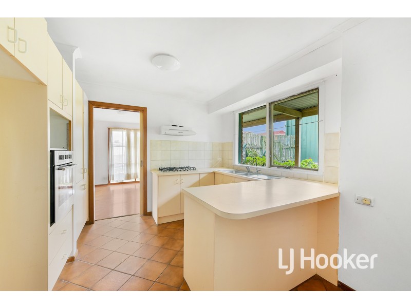69 Huntington Drive, Hampton Park VIC 3976