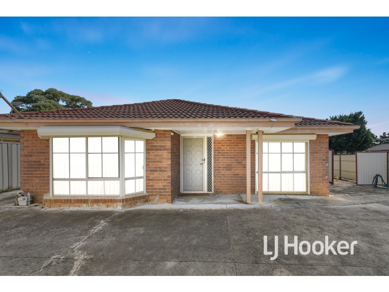 1 Reeves Court, Hampton Park VIC 3976
