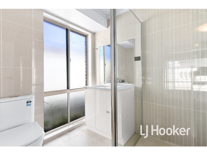 1 Reeves Court, Hampton Park VIC 3976