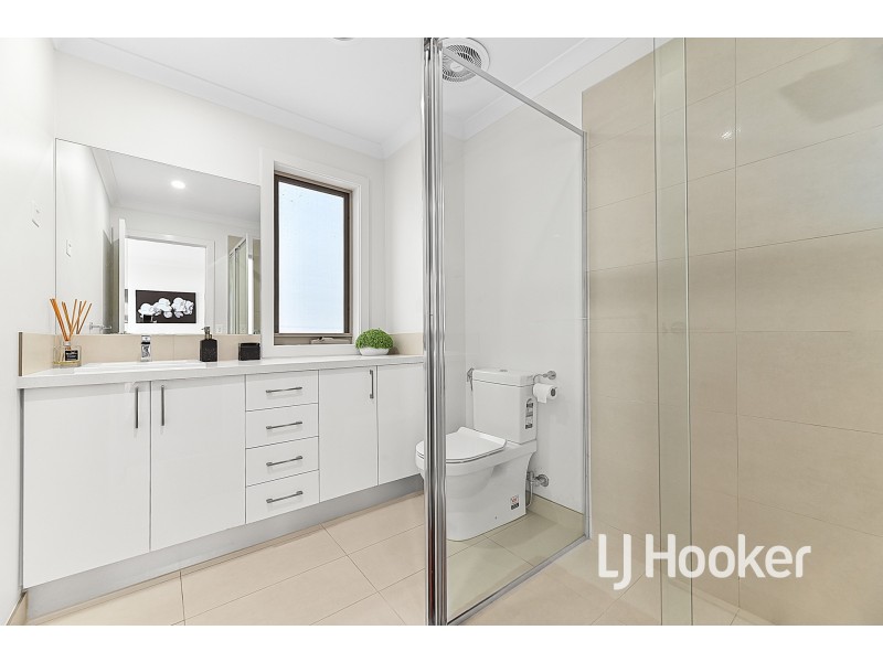 15/365 Pound Road, Hampton Park VIC 3976