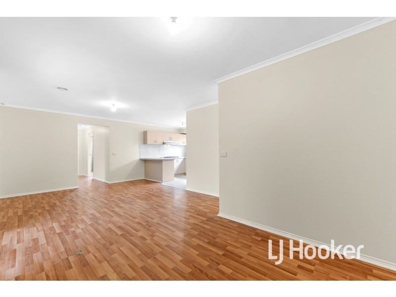 28 The Parkway, Hampton Park VIC 3976