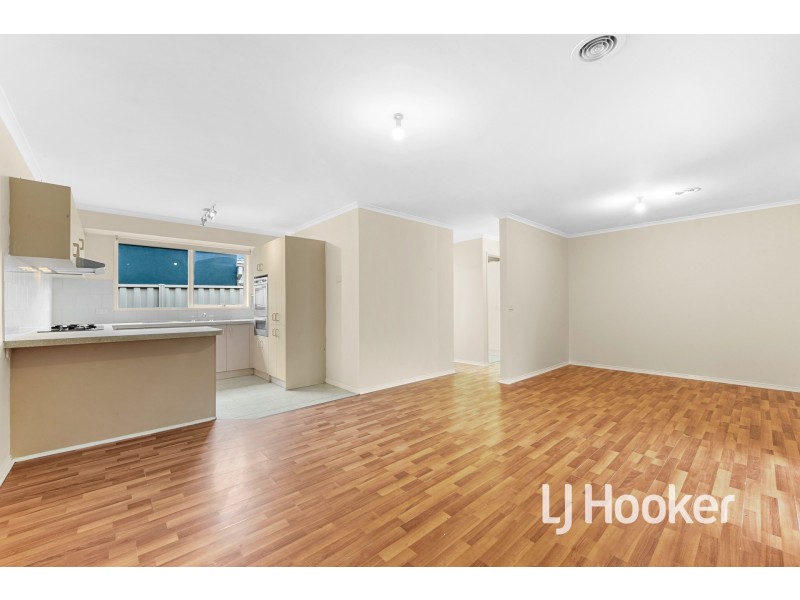 28 The Parkway, Hampton Park VIC 3976