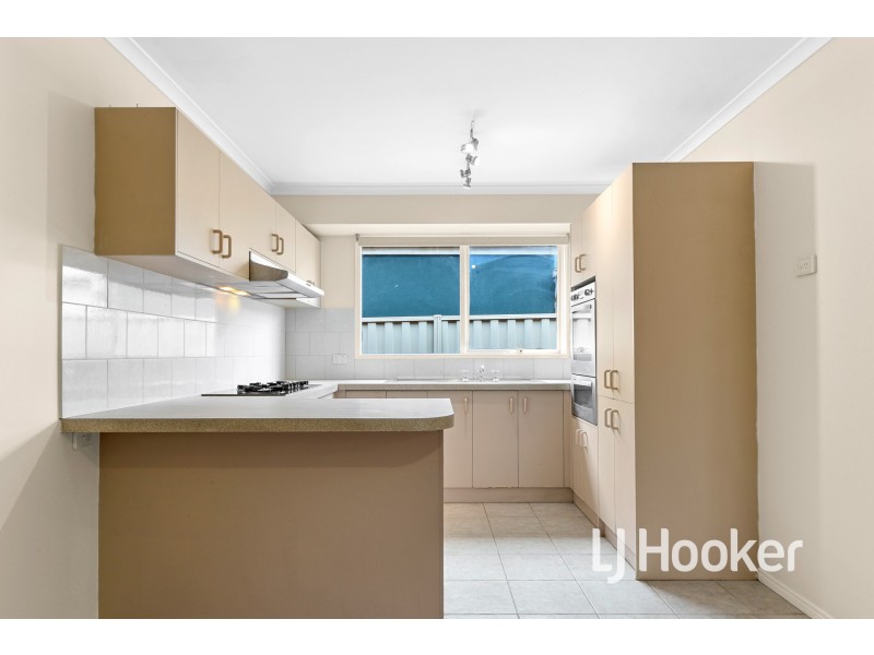 28 The Parkway, Hampton Park VIC 3976