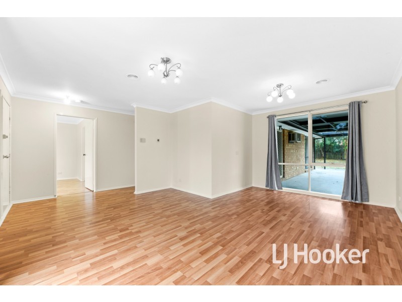 28 The Parkway, Hampton Park VIC 3976