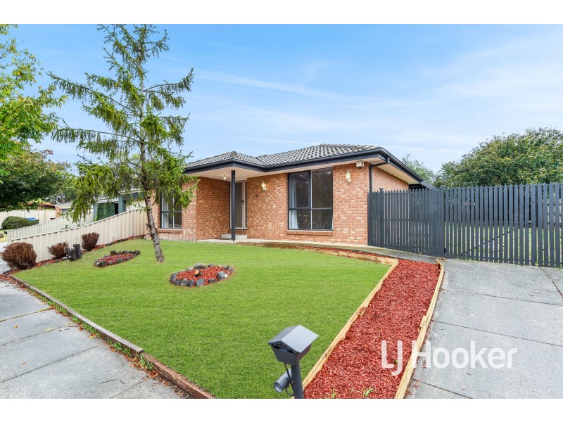 28 The Parkway, Hampton Park VIC 3976
