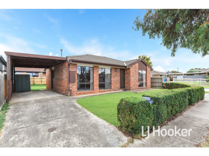 1 Pinnacle Way, Hampton Park VIC 3976