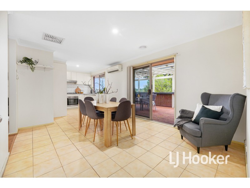 18 Greenhill Rise, Hampton Park VIC 3976