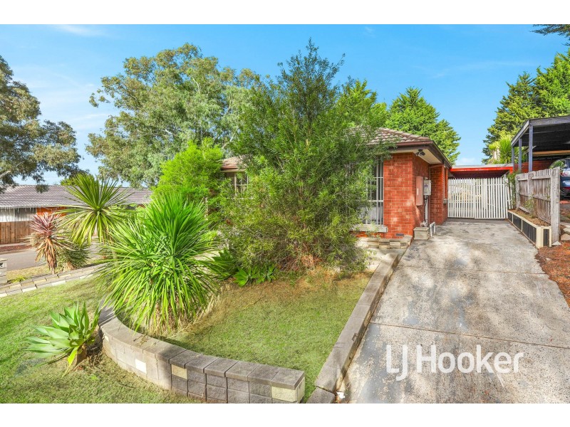 18 Greenhill Rise, Hampton Park VIC 3976