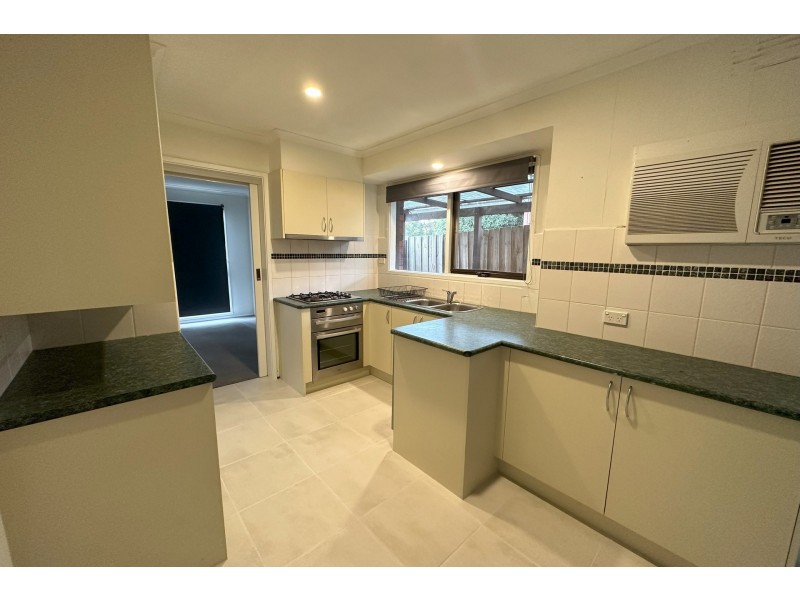 260 James Cook Drive, Endeavour Hills VIC 3802