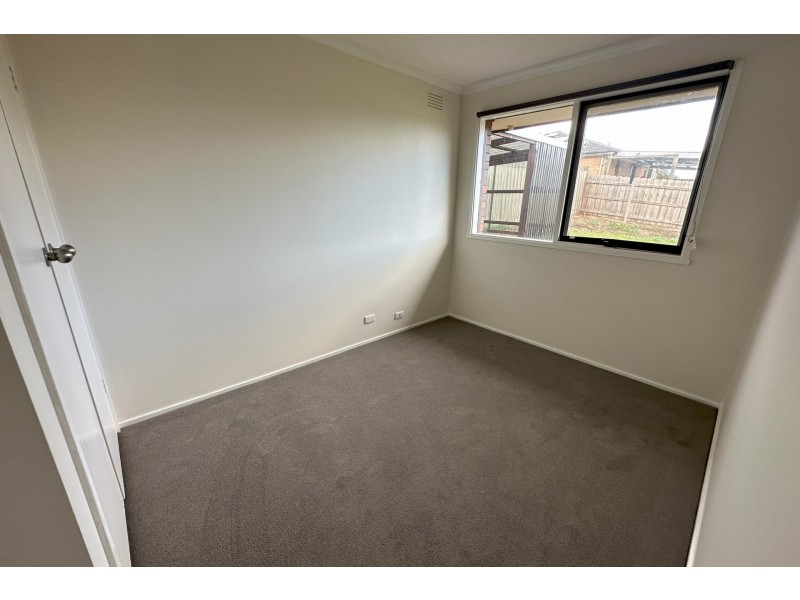 260 James Cook Drive, Endeavour Hills VIC 3802