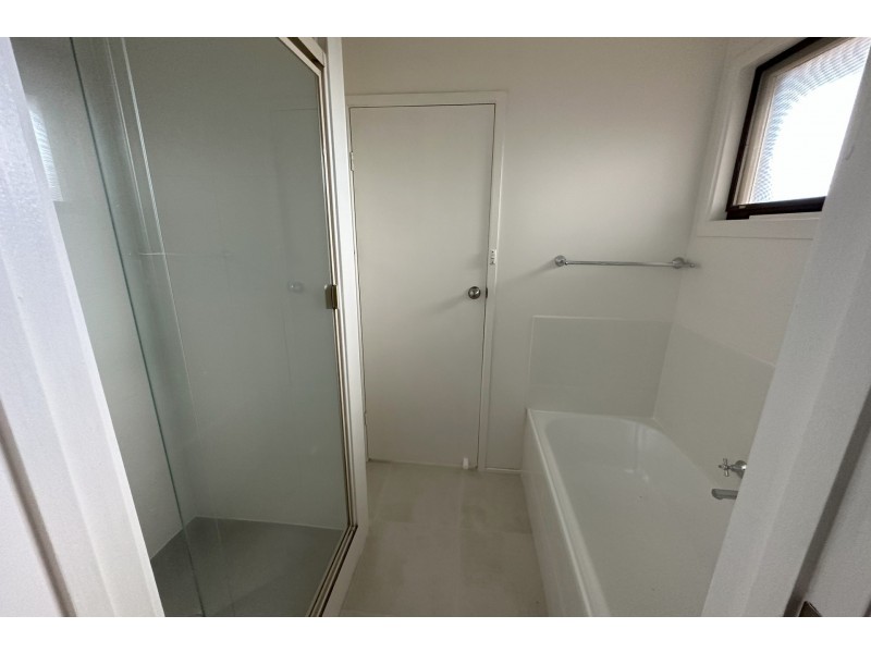 260 James Cook Drive, Endeavour Hills VIC 3802