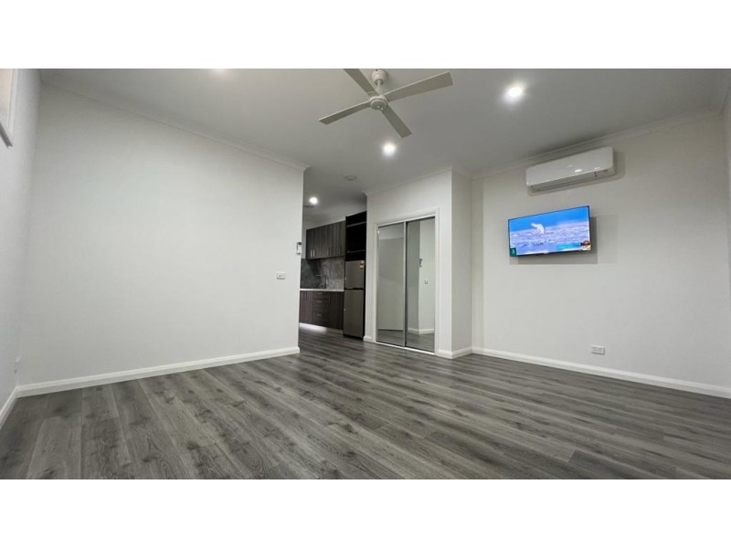 2 Albert Road, Hallam VIC 3803