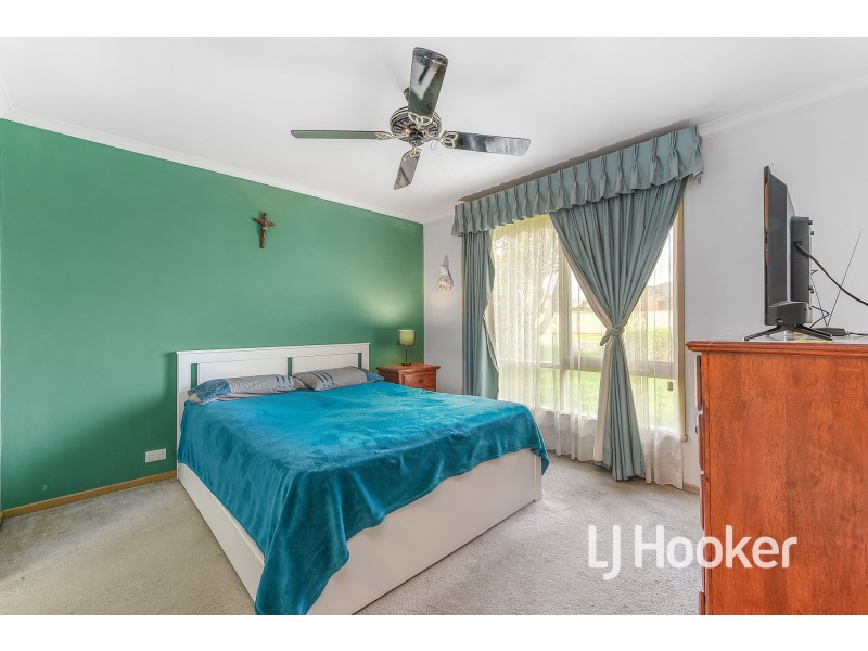 9 Branton Drive, Hampton Park VIC 3976