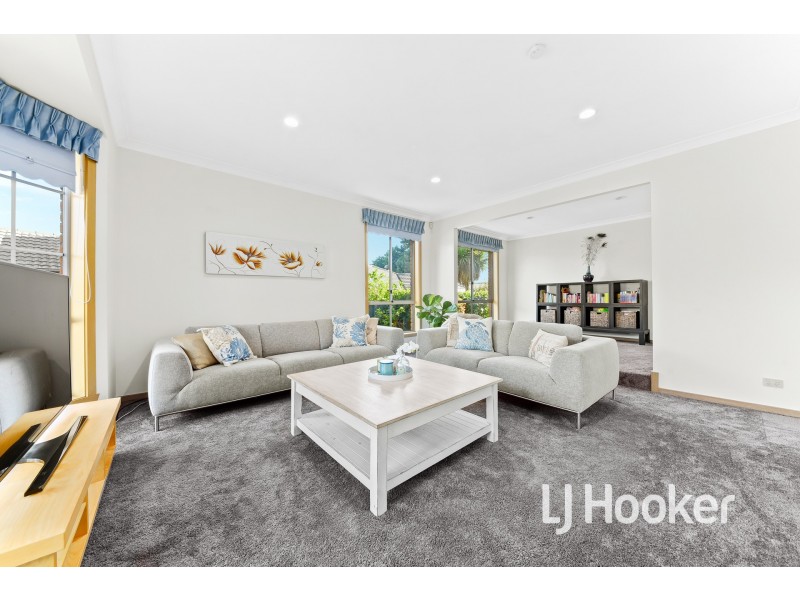 199 Waradgery Drive, Rowville VIC 3178